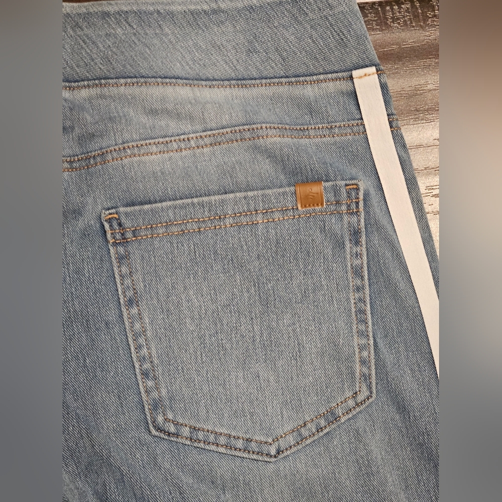 Brand New HALARA Light Blue Wide Leg Jeans with White Stripes Medium - Picture 9 of 10